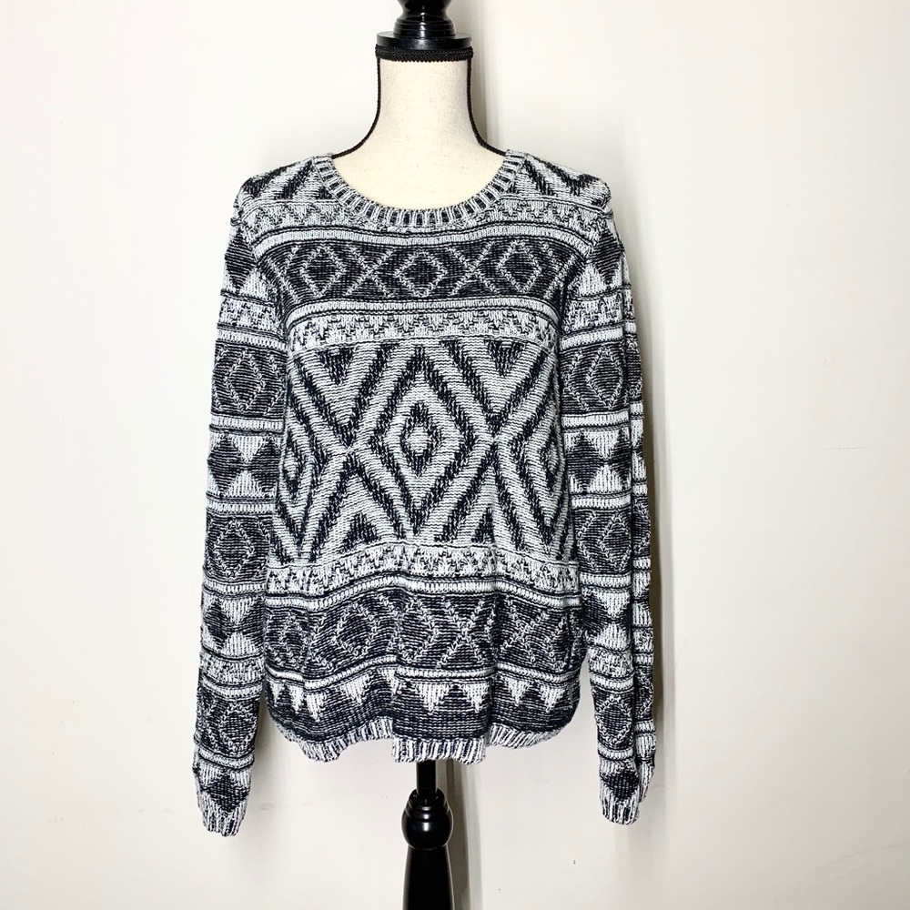 Lucky brand women’s sweater large white black